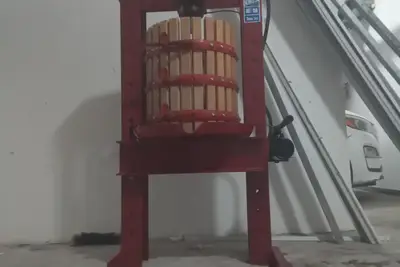מכבש ענבים / פירות הידראולי תעשייתי 